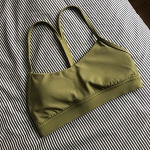 Lululemon Flow Y Bra (light support)
